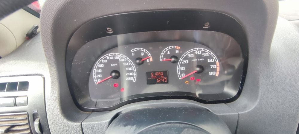 Vând Fiat Albea 61000km