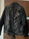 Geaca cu capse handmade