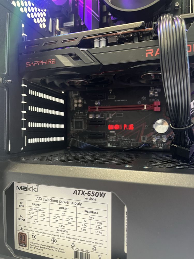 Геймърски компютър AMD Ryzen 5 3600, RX 6600 8GB, 16GB ram