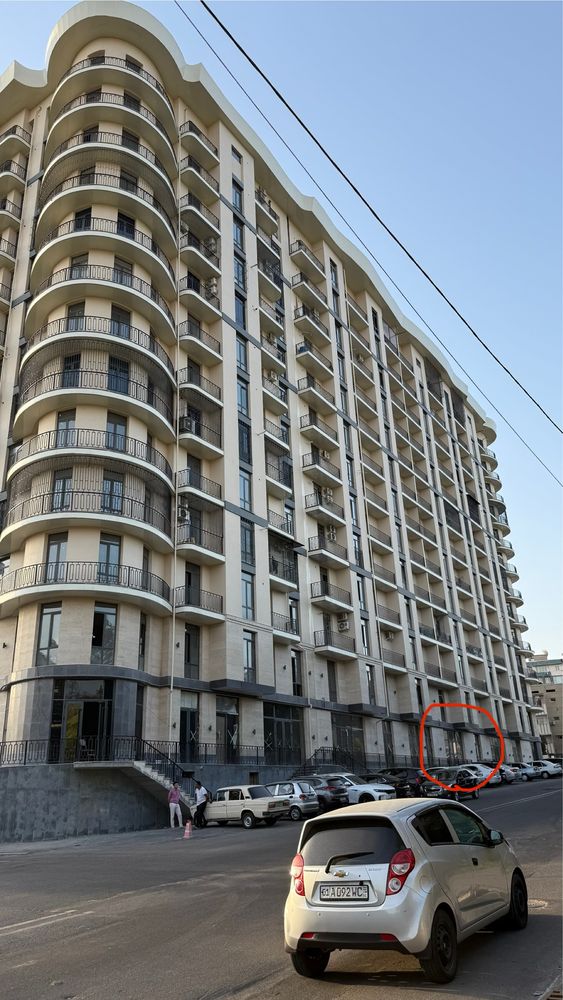 Продается коммерческое помещение у метро Буюк ипак йули