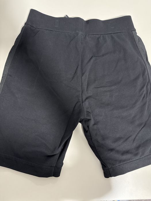 Vand tricou si pantaloni Made by society