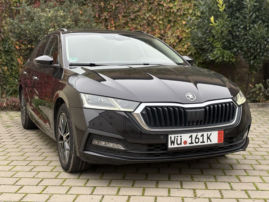 Skoda Octavia:2.0-150 Faruri Matrix/Navi/Lane assist/Volan incalzit