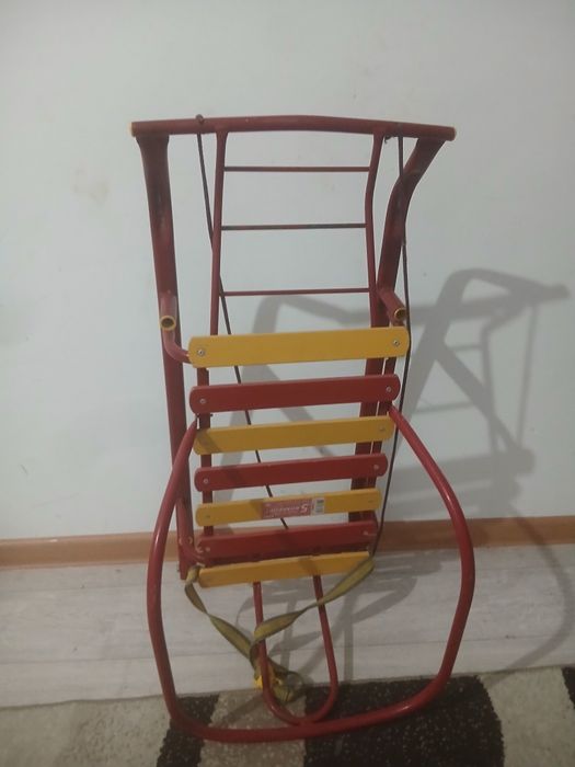 Продам  деьские санки.