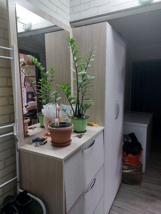 Прихошка для дома