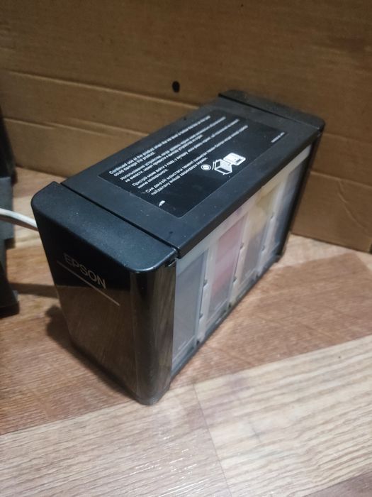 Контейнер Снпч 4х цветный, крышка от контейнера Epson