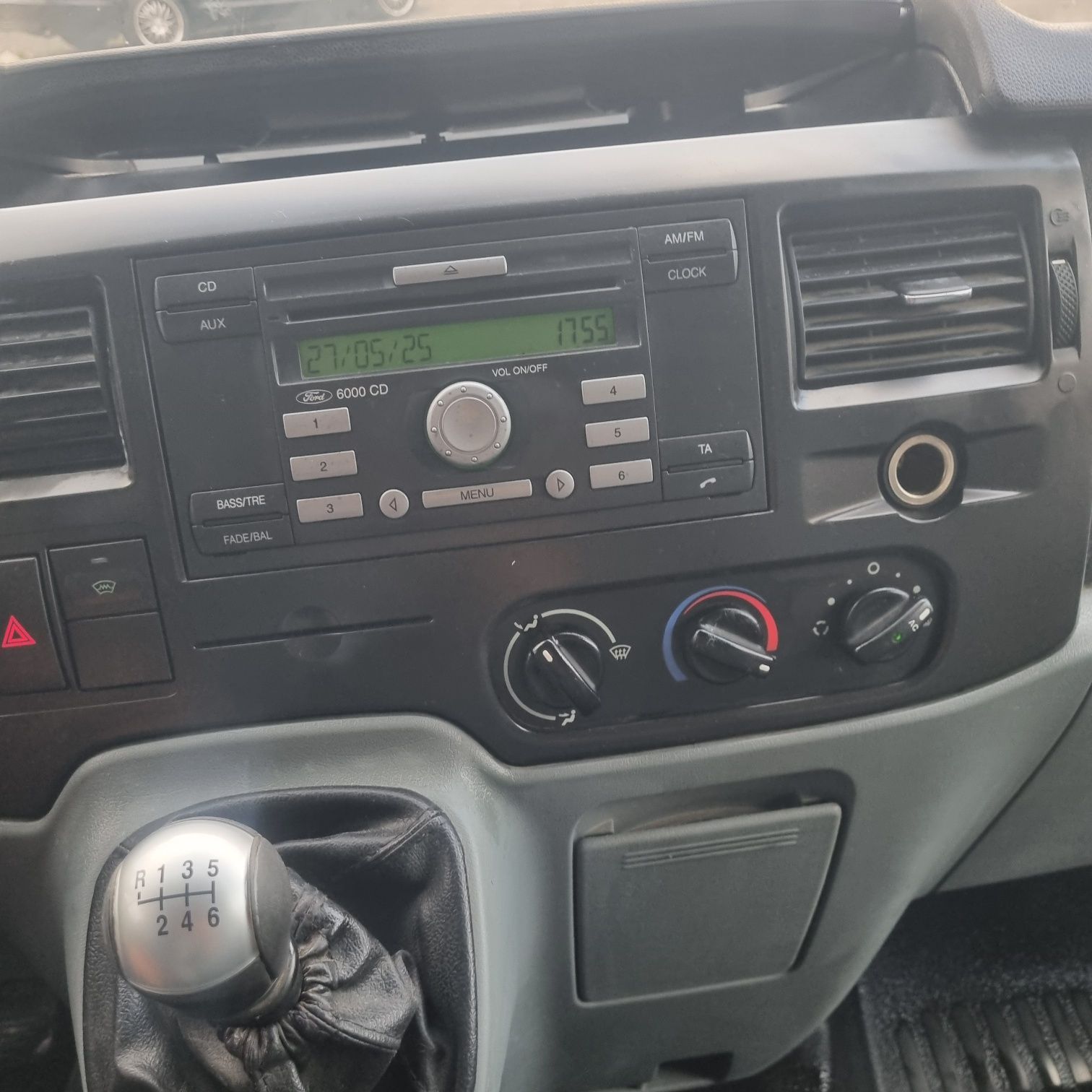 Vand ford transit 2.2 tdi 9ocuri klima webasto.6+1 trepte top.euro 5