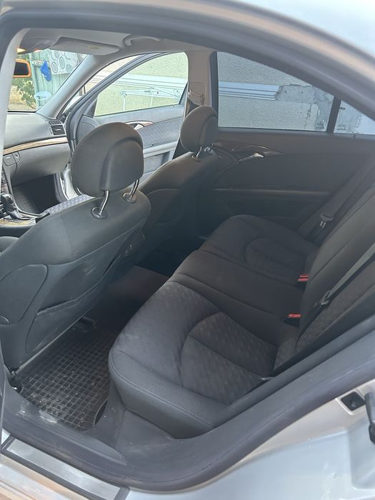 Mercedes E Class w211