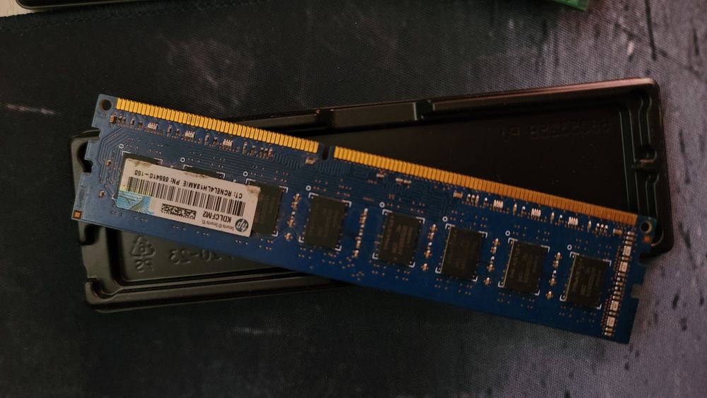 Pentium G3220[4го поколения] +ddr3 8 gb operativka [4+4]