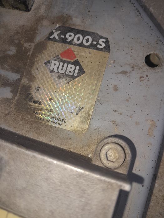 Rubi gresie și faianță