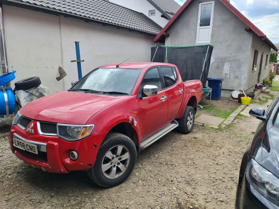 Vând Mitsubishi l200 2008