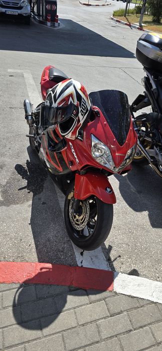 Honda cbr 600 f4i sport