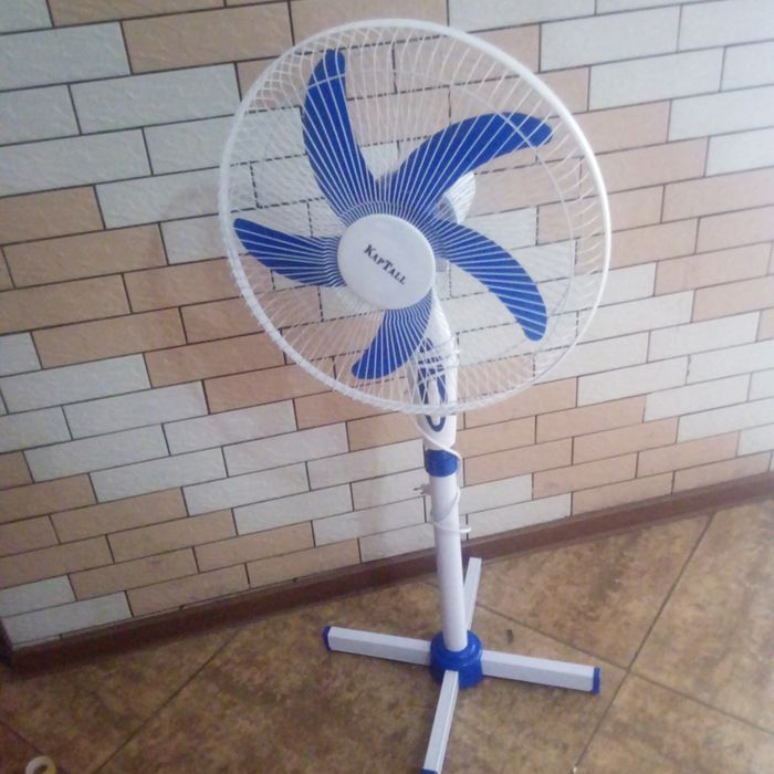 Напольный вентилятор в отличном состоянии – недорого!