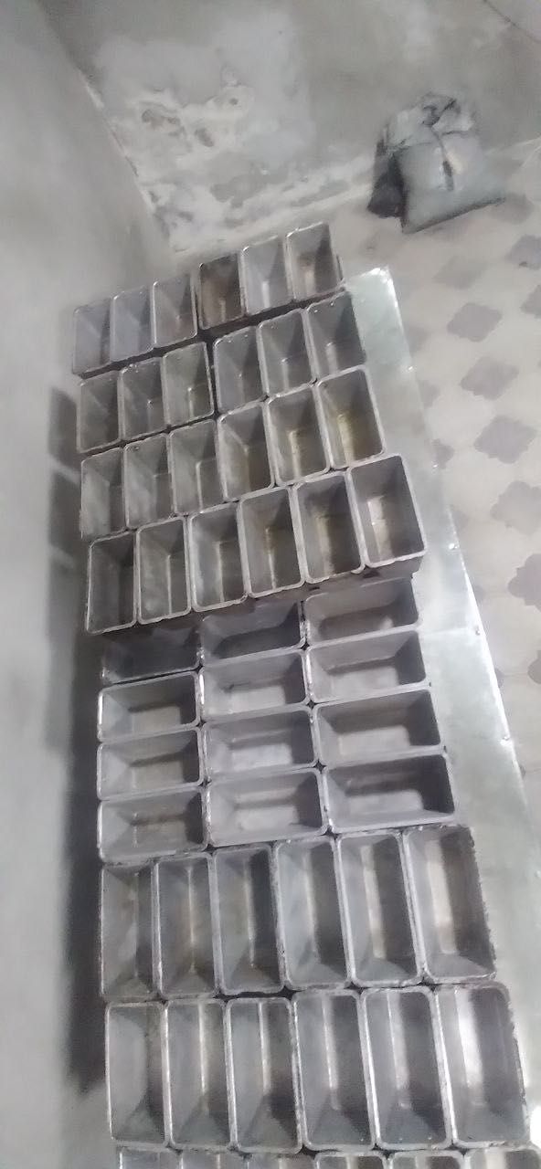 Gazli pech sotiladi