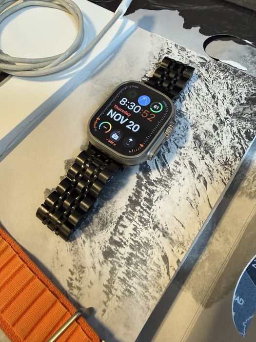 Apple Watch ultra 49mm Titanium