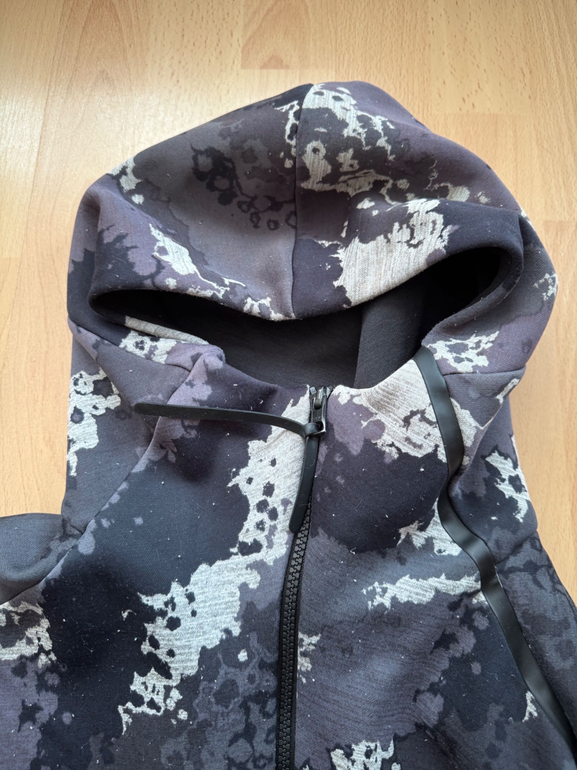 Мъжки суичър Adidas XL размер