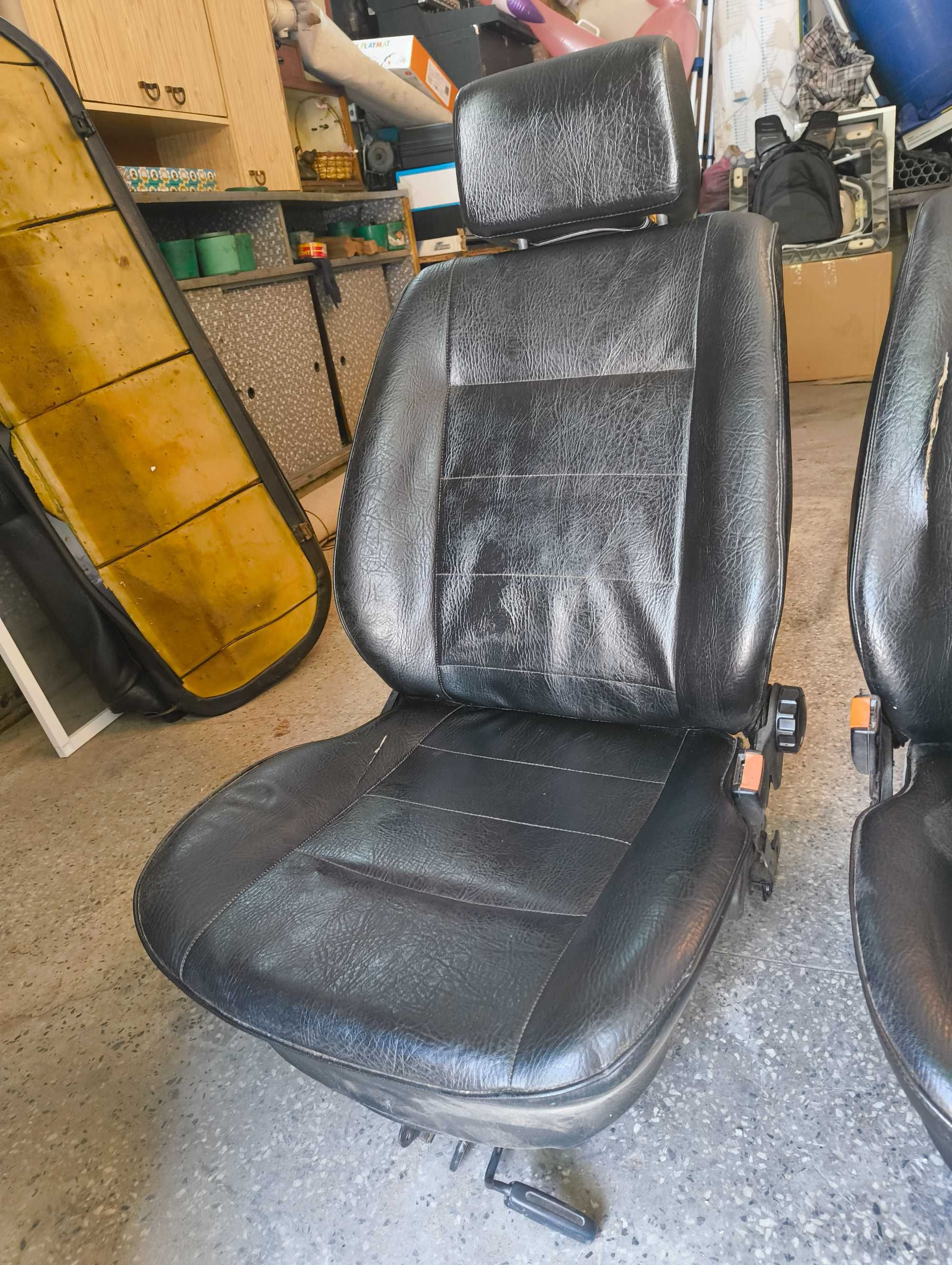 Кожени Седалки Vw Golf 2 4+1