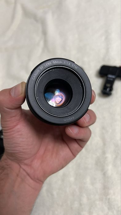 Canon 4000D + 50mm 1.8 STM + FILTRU UV + KlT CURATARE