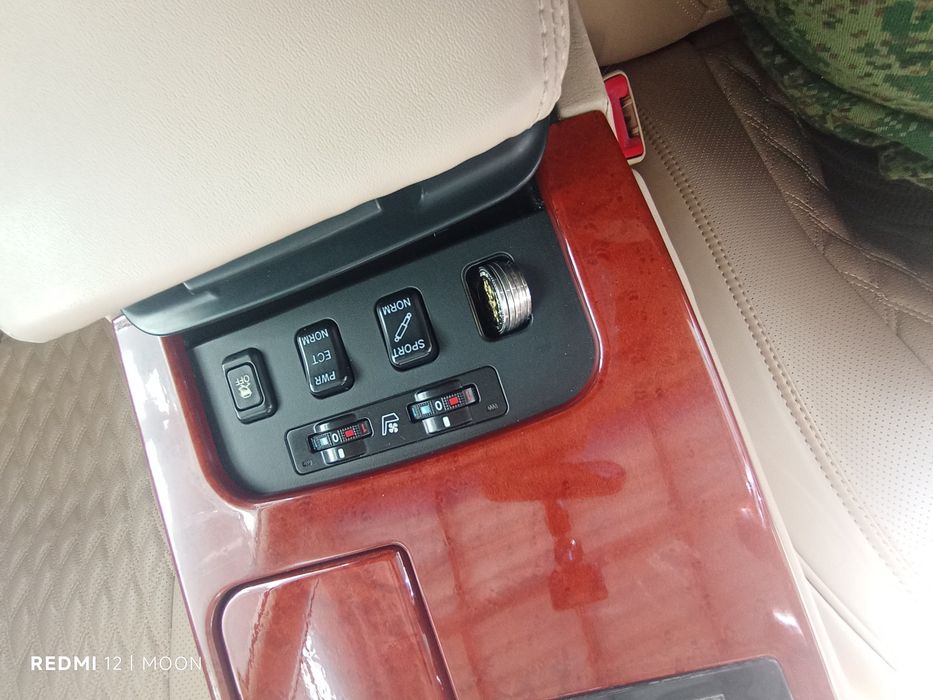 Срочно продам Лексус GS430