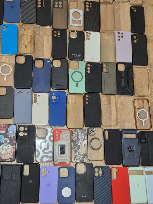 Vând Huse Telefoane Diverse modele