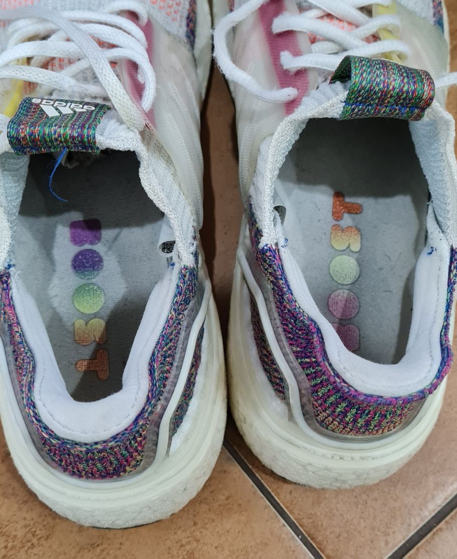 Vând Adidasi Adidas Ultraboost 19 Pride