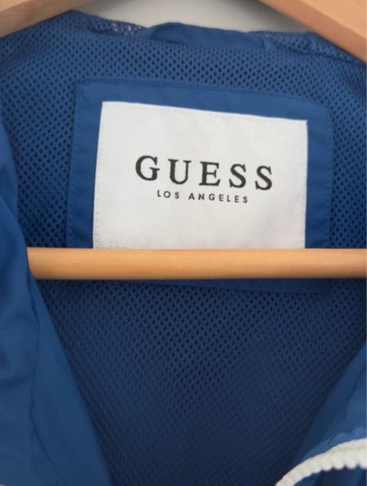 157 Geaca dama Guess