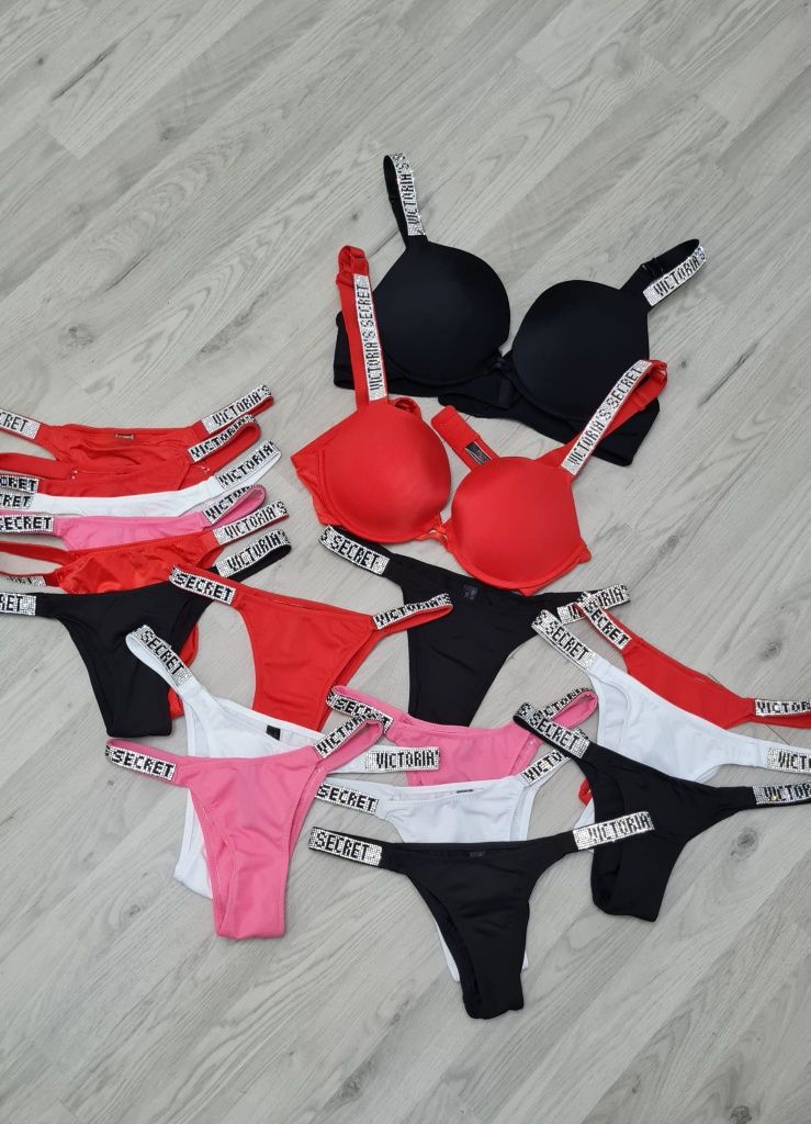 Set Sutien si Chilot Victoria's Secret Model cu pietricele