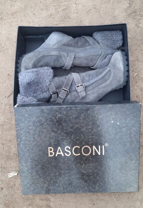 Сапоги Basconi новые