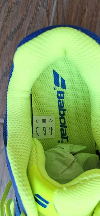 Adidas tenis Babolat nr 40 .