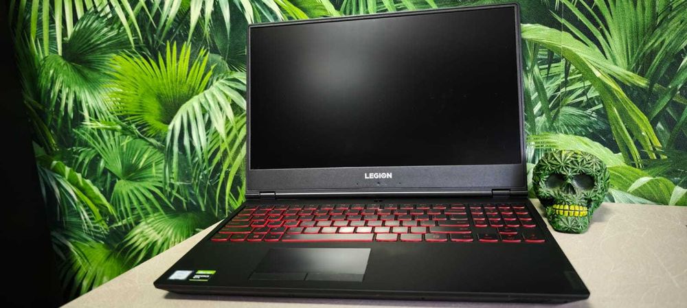 Lenovo Legion Y7000 • i7 • GTX 1650 • 32GB RAM • 2.5TB stocare