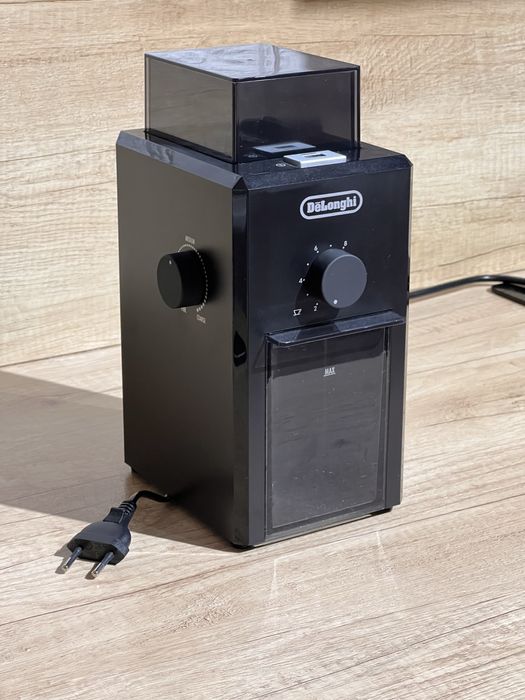 Кофемолка DeLonghi KG 79
