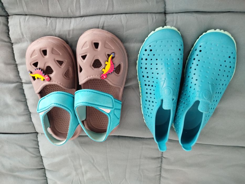 Vând lot papucei vara