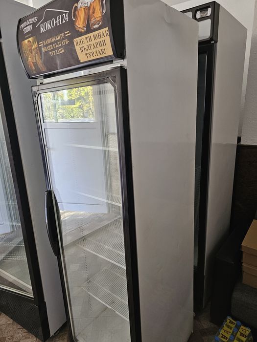 Хладилна витрина