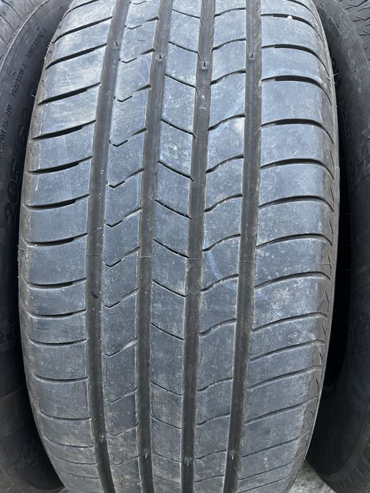 Летни гуми Kumho ecsta hs51/ 205 60 16