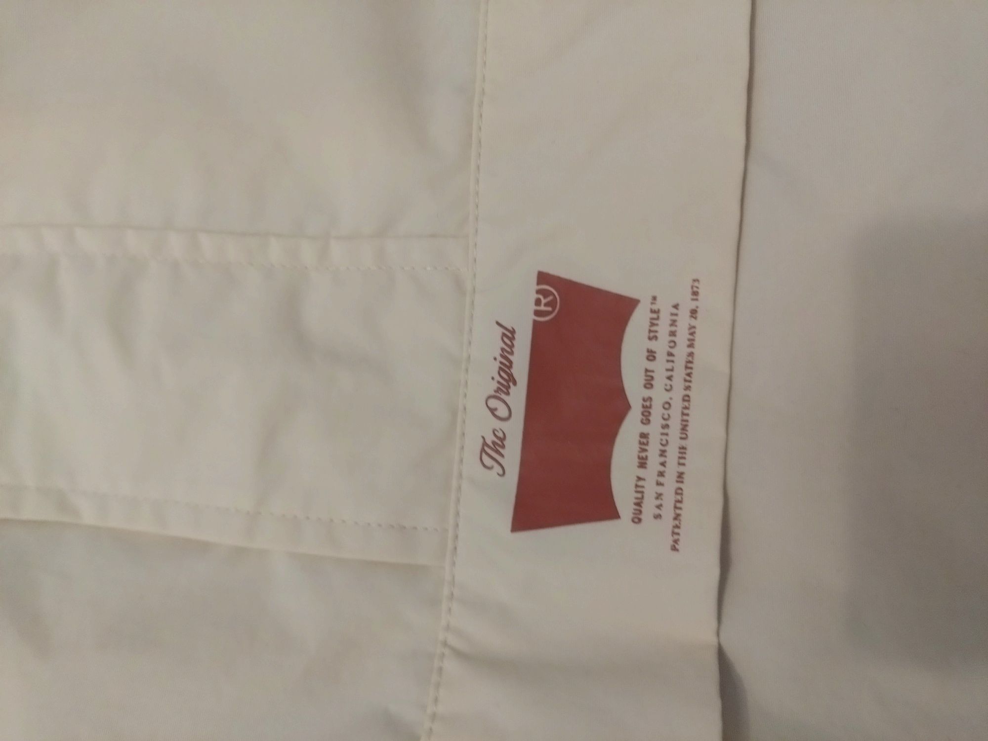 Непромокаемо ветроустойчиво яке с качулка Levi's