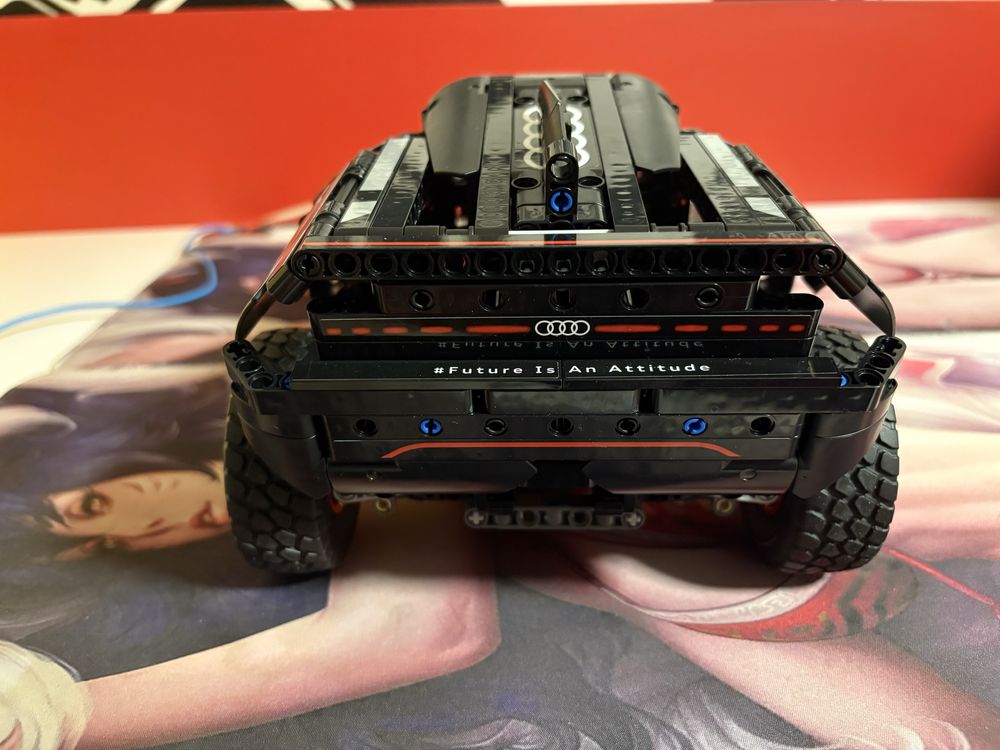 Продавам Lego technic 42160 Audi e-tron