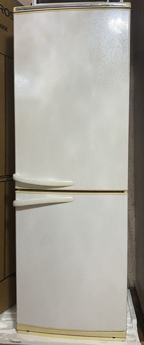 Холодильник Атлант двухкамерный