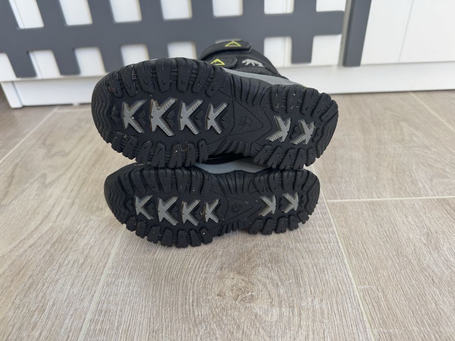 Бебешки зимни обувки