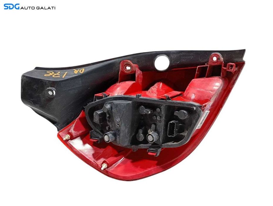 Stop Lampa Tripla Dreapta de pe Aripa Caroserie Renault Clio 3 2005 - 2014 Cod 8200459960 [LR0832]