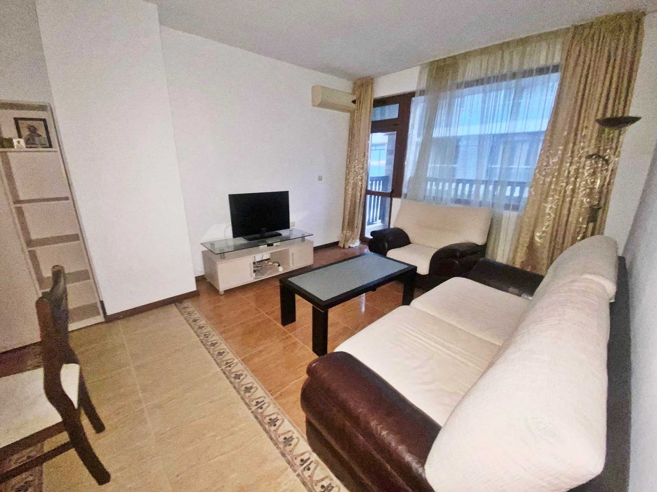 Продава се Тристаен апартамент в Свети Влас - 99 кв.м за 1010 €/кв.м - Снимка #2
