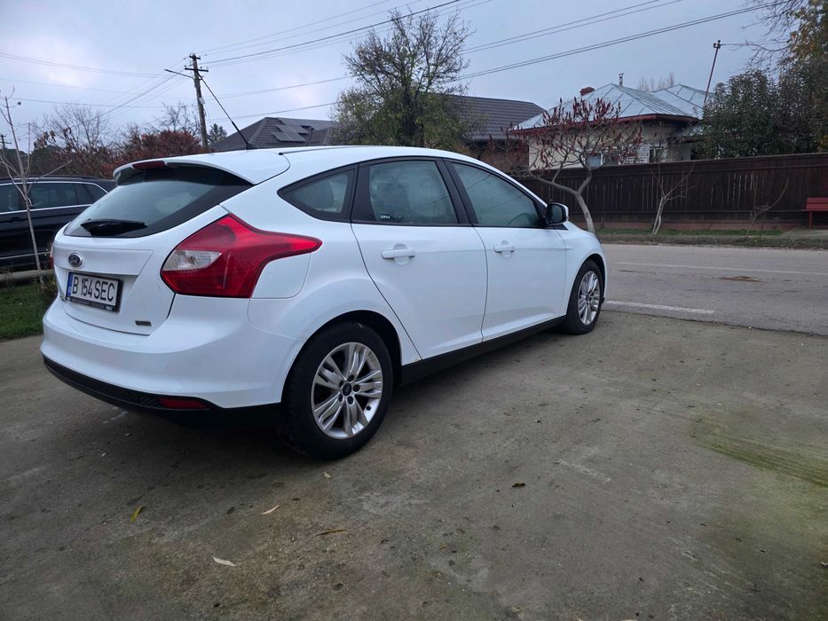 Ford Focus 2013-Provenienta Ford Ro-Motor-1000Ecoobust-E.5.1850Euro