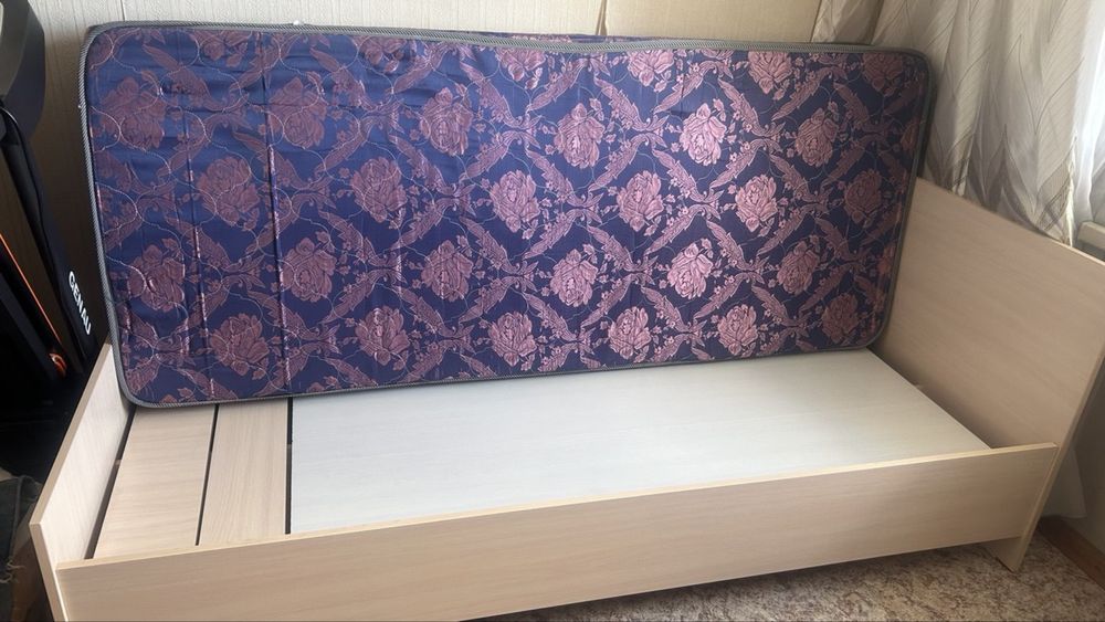 Кровать с ортопед матрасом