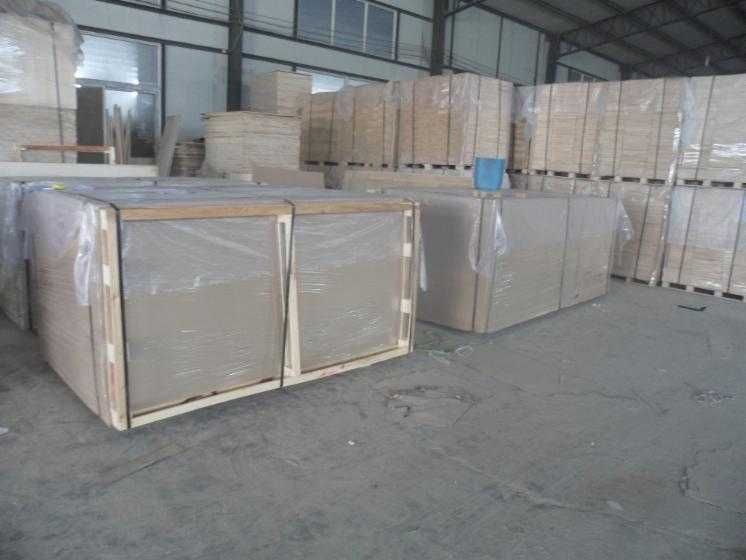 PROMO AZI blaturi (panouri) din lemn de pin cu lamela continua