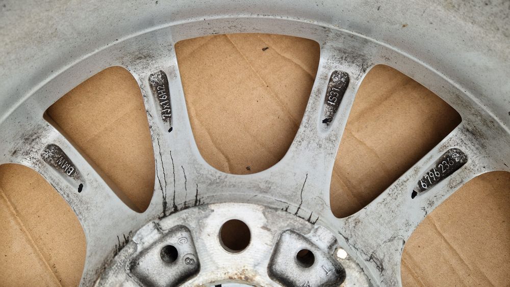 БМВ 16 5х120 лети джанти BMW F30 F20 E90 E87 E46. 5x120