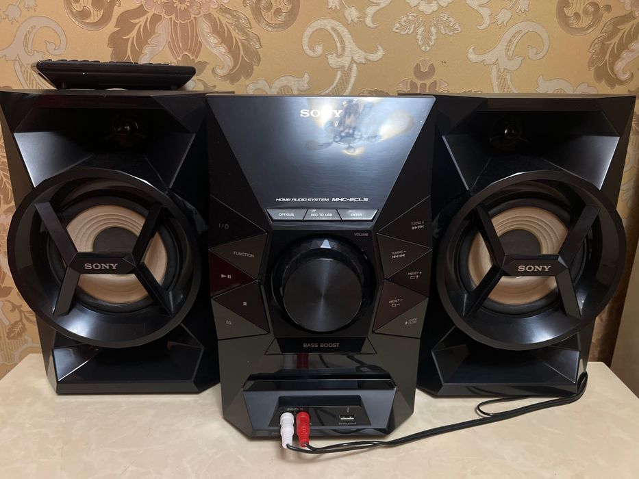 Музыкальный центр