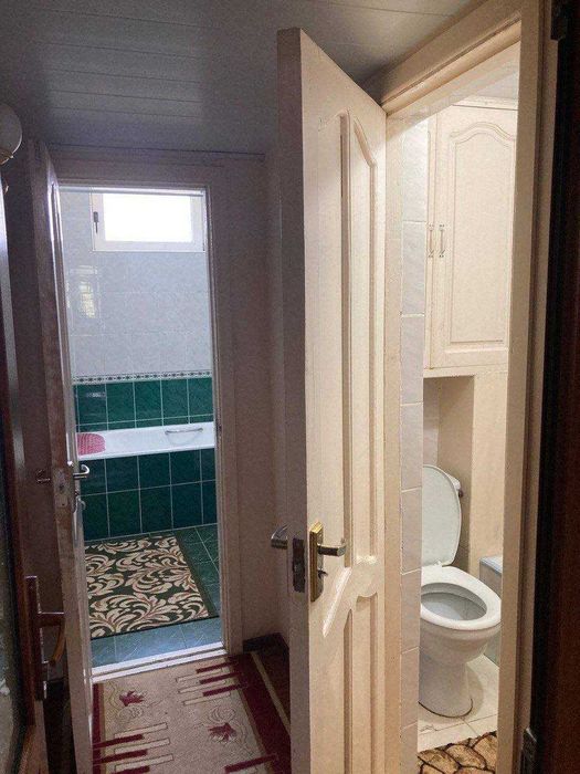 Олмазор туманида 4-хона 2-этаж банковские 129м2