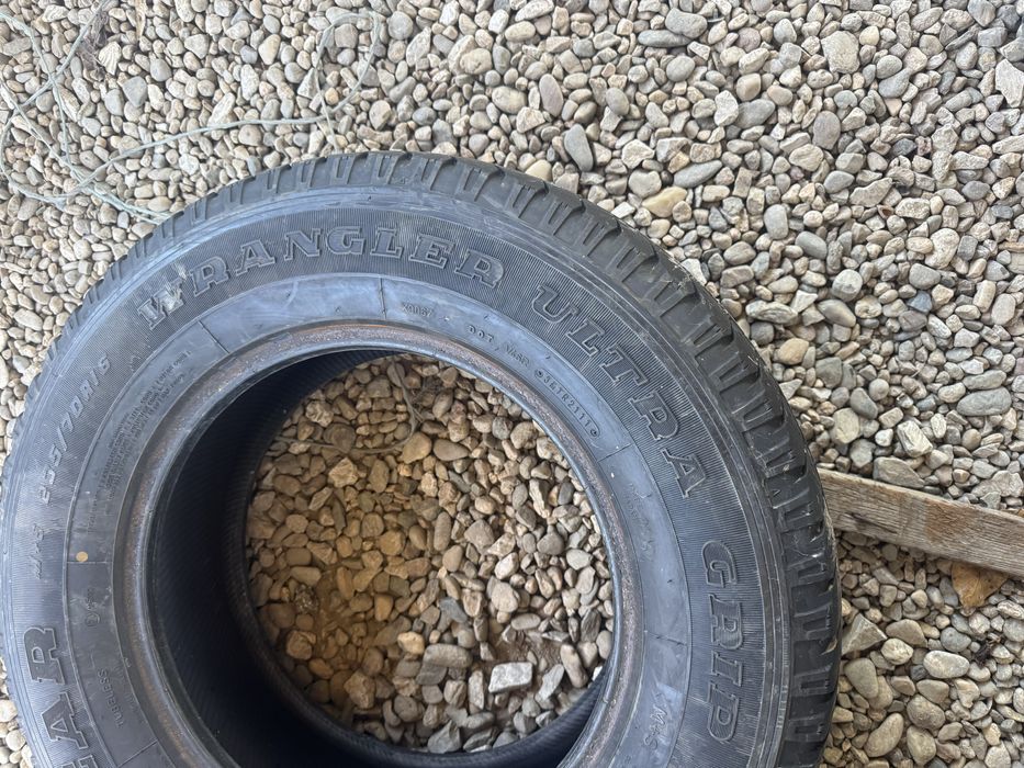 235/70 16,Anvelope de iarna ,Goodyear