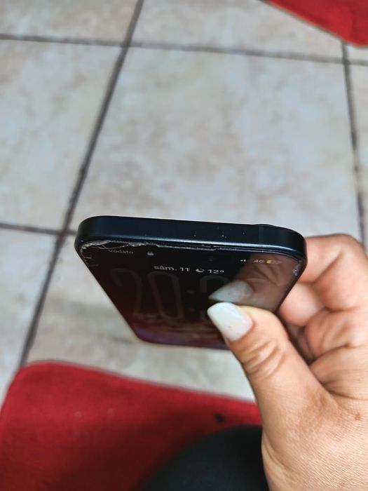 iPhone 16 12b gb