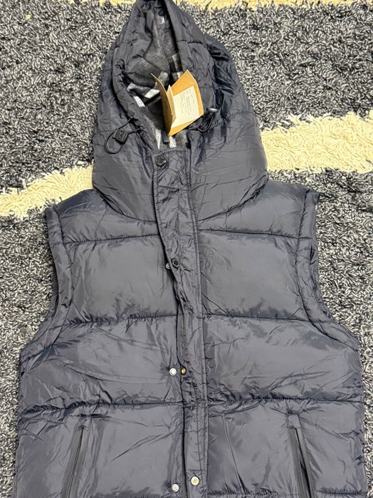 Vand Geaca/Vesta Burberry Toamna Iarna