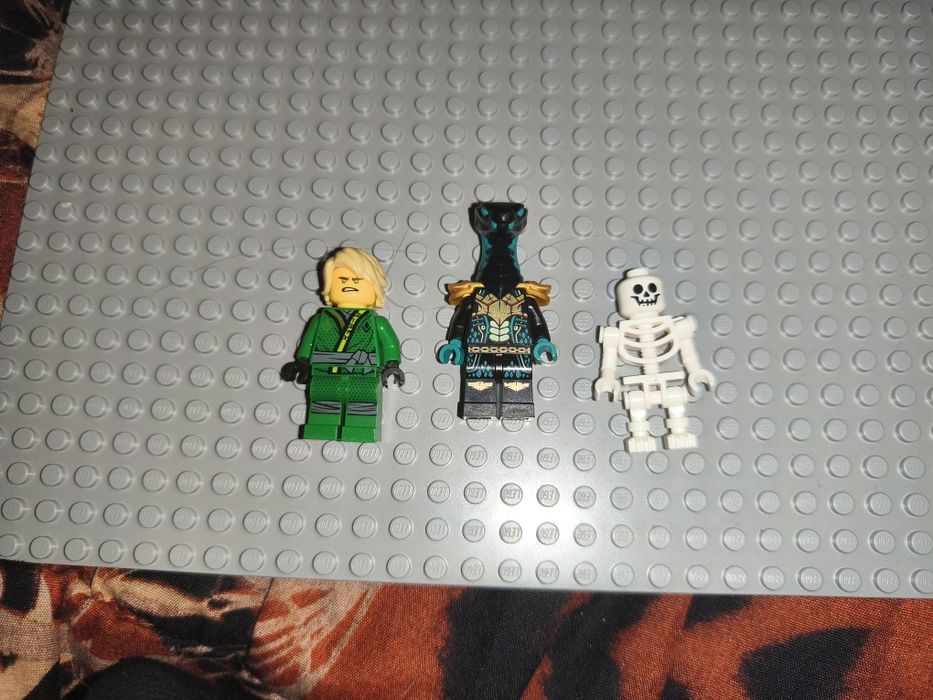 Продавам lego ninjago
