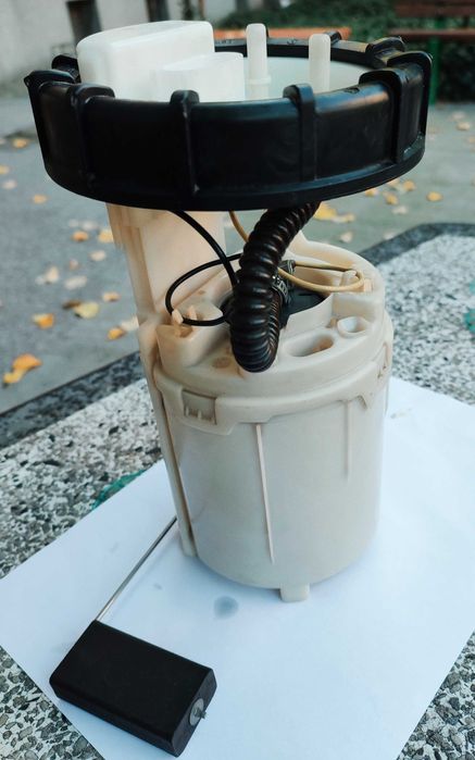 Бензинова помпа, с кошницата, за Голф, Поло, Сеат, Ауди и Шкода